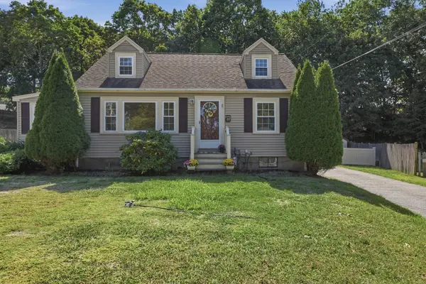 23 Mayflower Road, Woburn, MA 01801