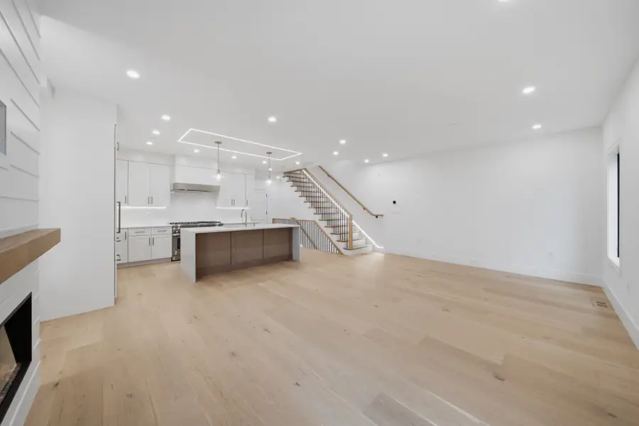 421 East 6th Street #TH3, Boston, MA 02127 - #3