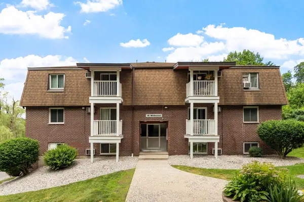 15 Wildwood #19, Dracut, MA 01826