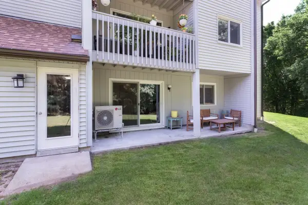 802 Franklin Crossing #802, Franklin, MA 02038