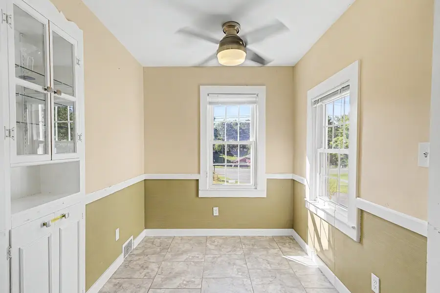1161 E Mountain Rd, Westfield, MA 01085 - #3