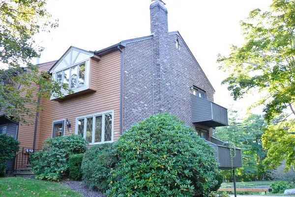 C1 Scotty Hollow Dr #C1, Chelmsford, MA 01863