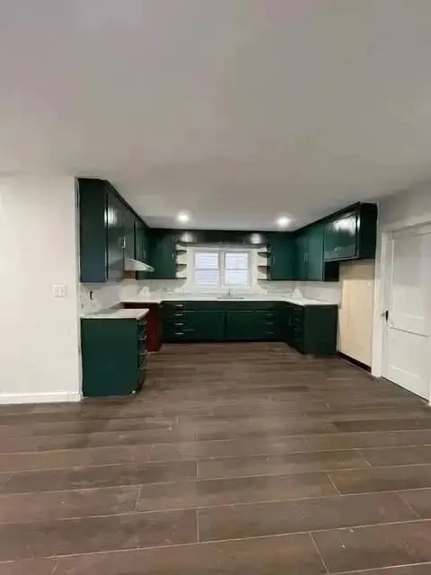 904 Main St, Woburn, MA 01801