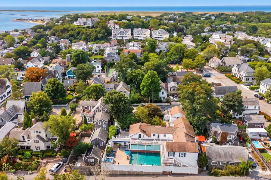 15 Cottage St #3, Provincetown, MA 02657 - #3