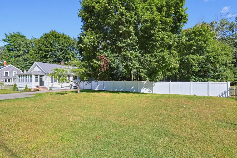 300 Cocasset St, Foxboro, MA 02035 - #3
