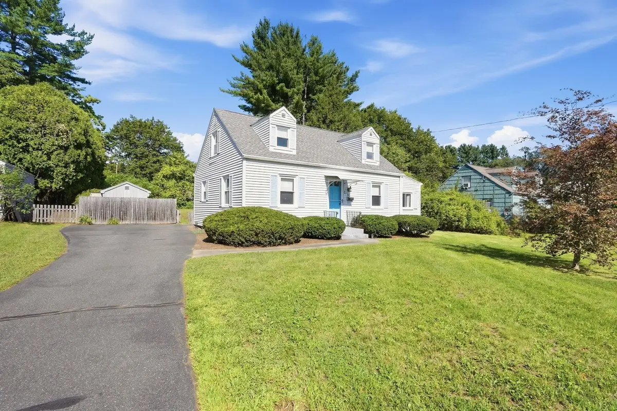 24 Grandview St, Northampton, MA 01062 - #1