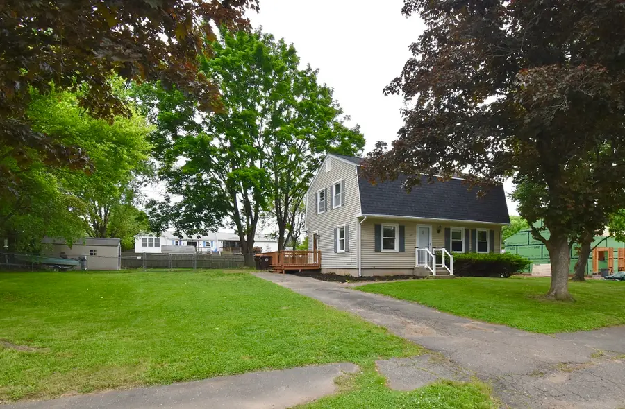 22 Hunting Lane, Agawam, MA 01001 - #2