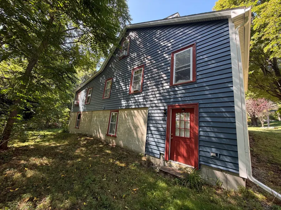15 Warsaw Avenue, Dudley, MA 01571 - #2