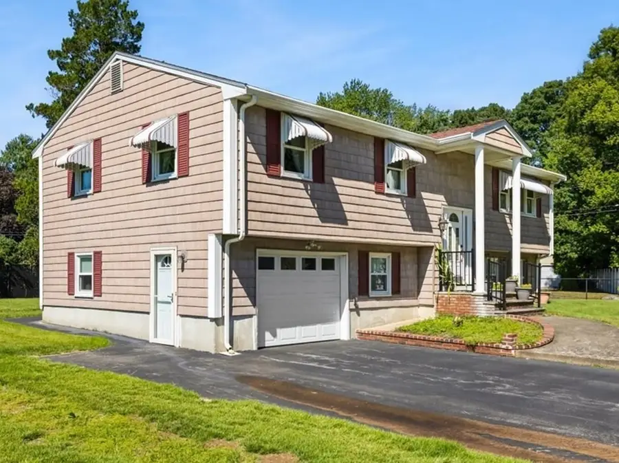 18 Wildwood Ave, Taunton, MA 02780 - #3