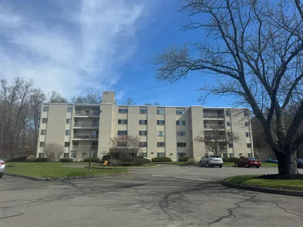 300 Park Terrace Dr. #322, Stoneham, MA 02180