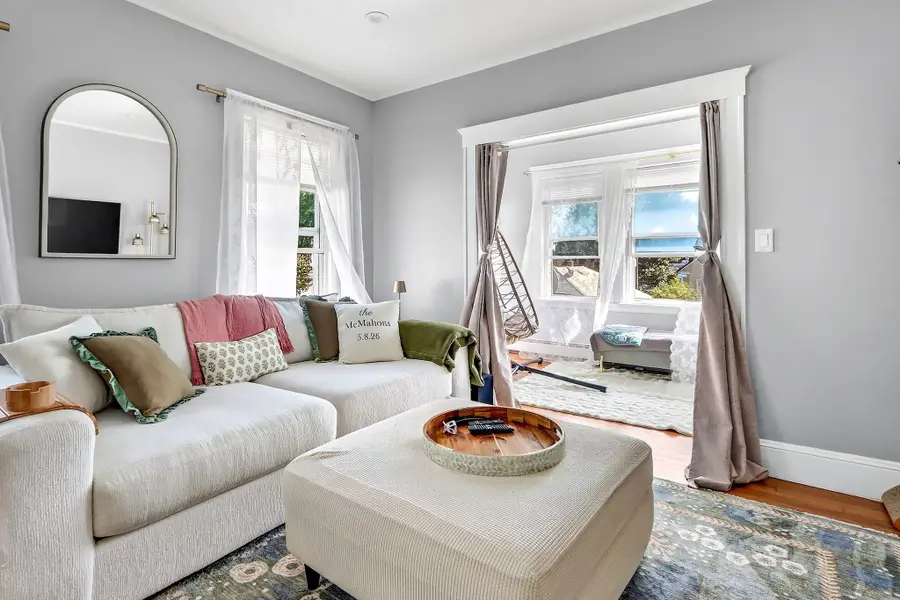 18 Franconia St, Boston, MA 02122 - #3