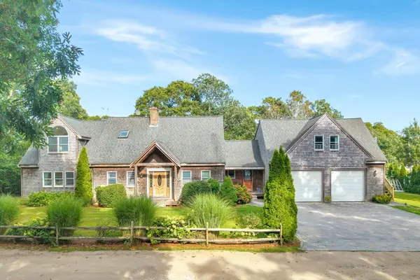 68 Front Street, Oak Bluffs, MA 02557