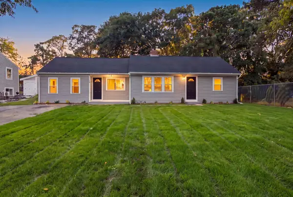 43 Quaker Rd, Barnstable, MA 02601