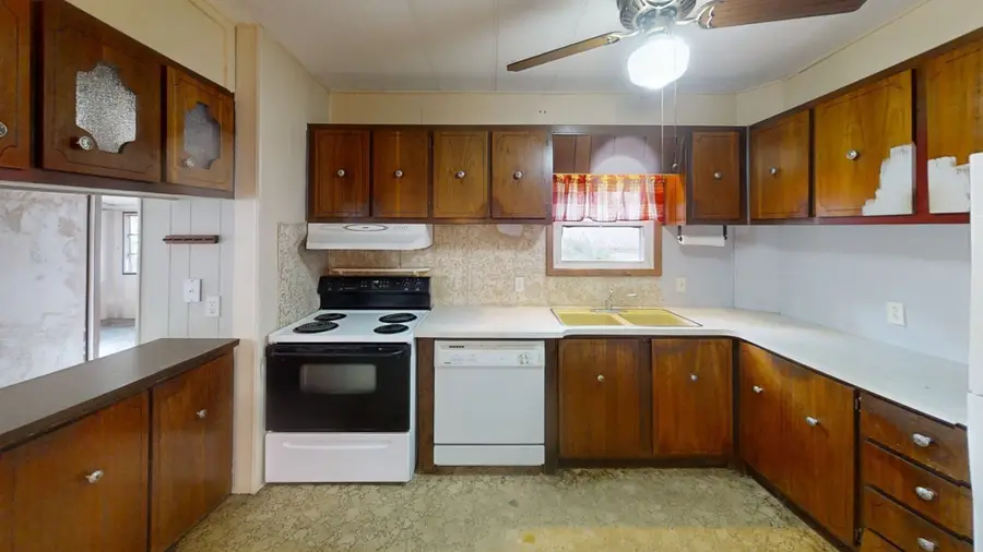 281 Chauncey Walker Street #86B, Belchertown, MA 01007 - #2