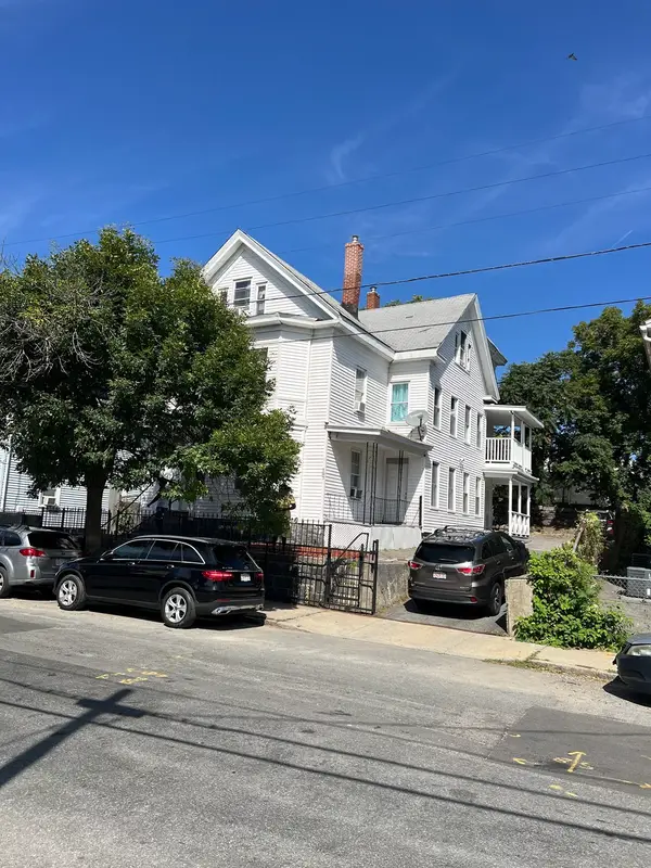 107 Oxford Street, Lawrence, MA 01841