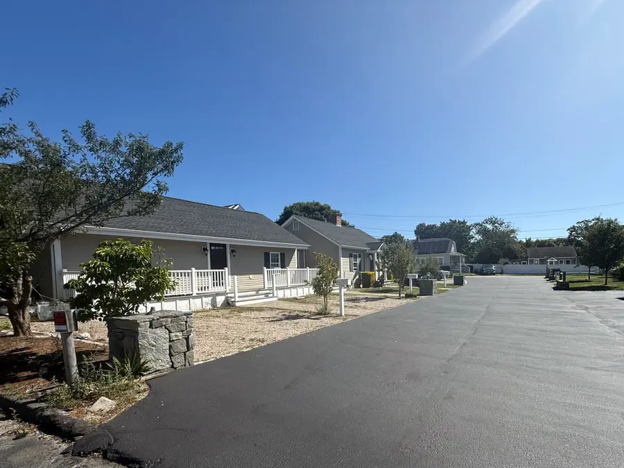 10 Stuart St, Hyannis, MA 02601 - #3