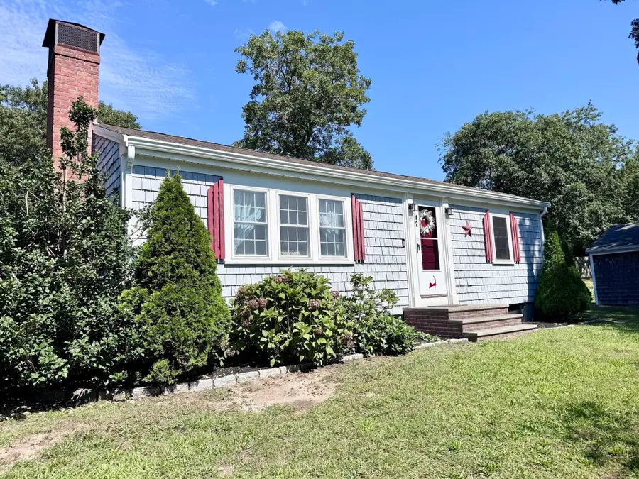 42 Vineyard Ave, Hyannis, MA 02601 - #2