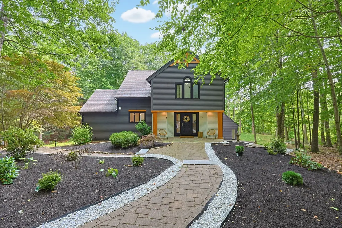 3 Goodrich Rd, Sturbridge, MA 01566 - #1