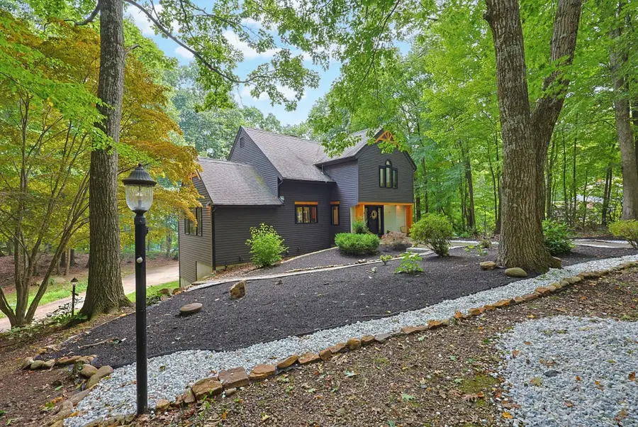 3 Goodrich Rd, Sturbridge, MA 01566 - #3