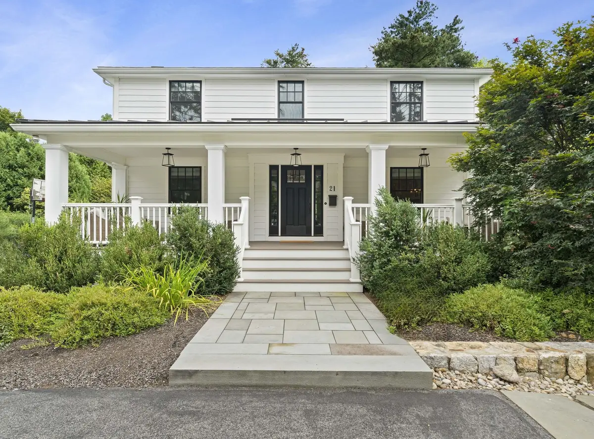 21 Elmwood Rd, Wellesley, MA 02481 - #1