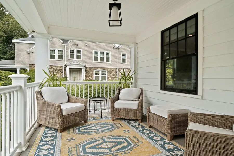21 Elmwood Rd, Wellesley, MA 02481 - #3