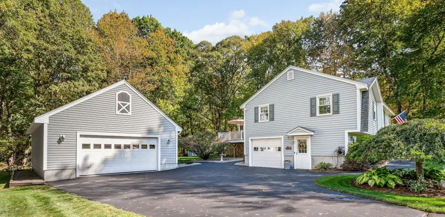 83 Black Oak Lane, Dracut, MA 01826 - #3