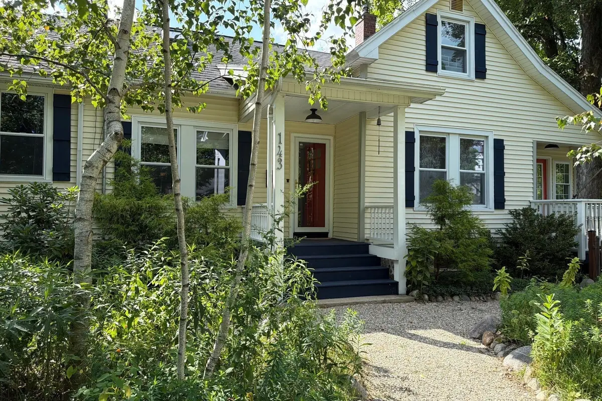 143 Park St, Easthampton, MA 01027 - #1
