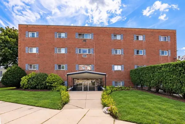 183 Mt Auburn St #15, Watertown, MA 02472