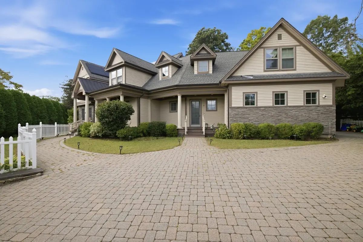 8 Longmeadow Rd, Newton Center, MA 02459 - #1