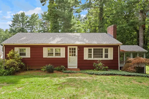 93 Seekonk Street, Norfolk, MA 02056