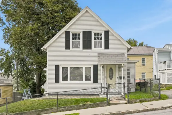 25 Orient St, Worcester, MA 01604