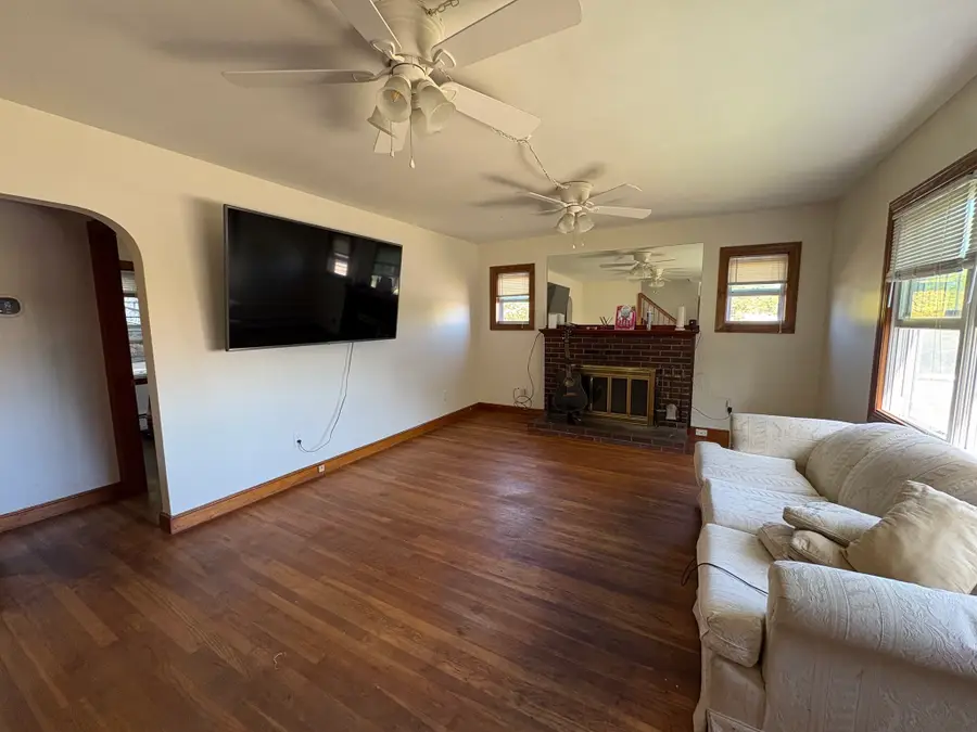 1 Fiske Ave, Saugus, MA 01906 - #2