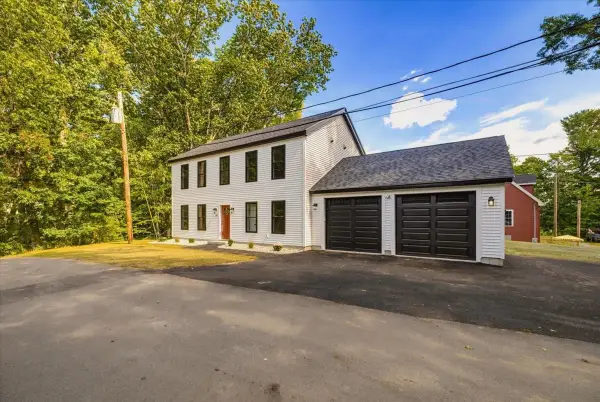 43 Arrow Trail, Groton, MA 01450
