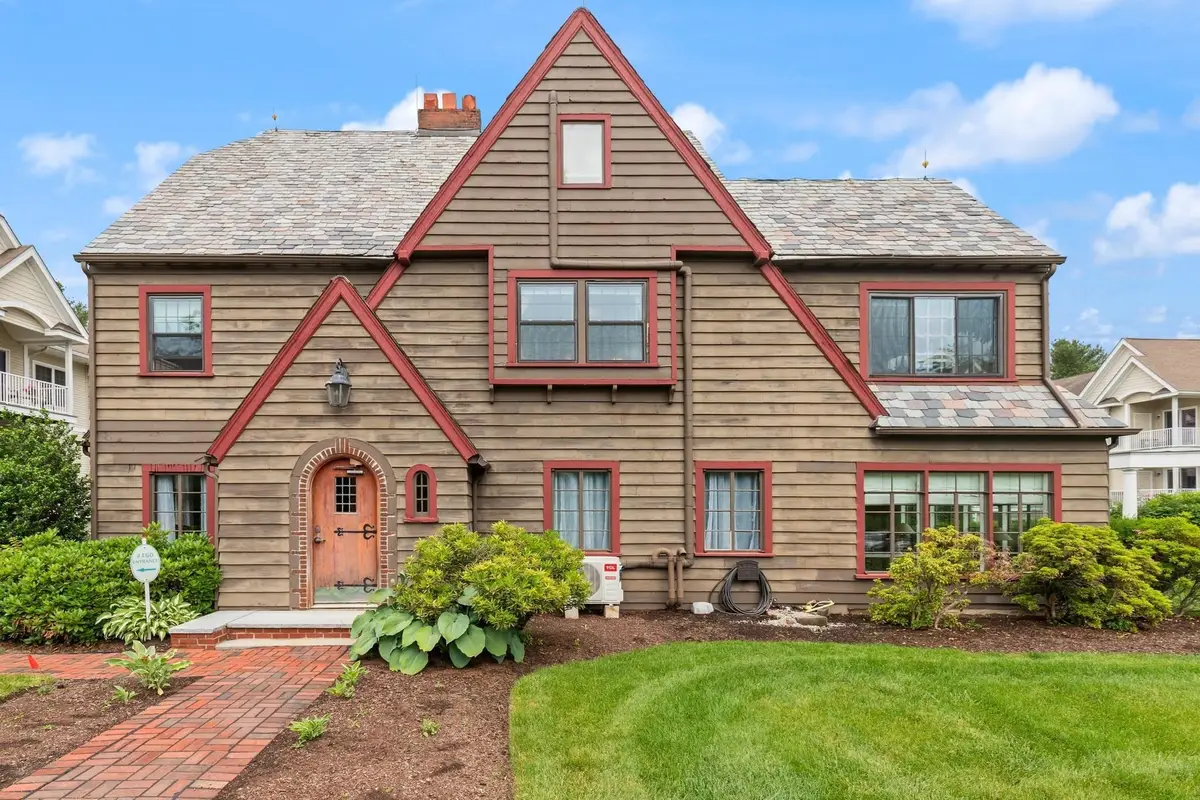 160 Daniel Webster Hwy #160, Nashua, NH 03060 - #1