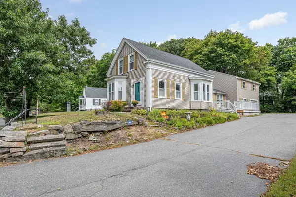 115 Sladen St, Dracut, MA 01826