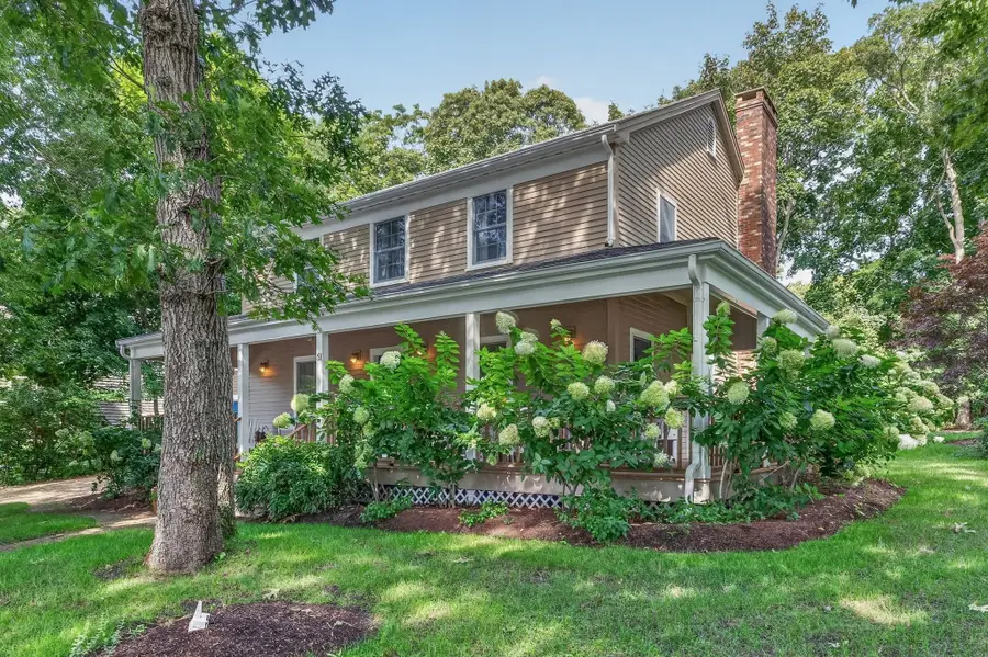 61 Canonicus Ave, Oak Bluffs, MA 02557 - #2