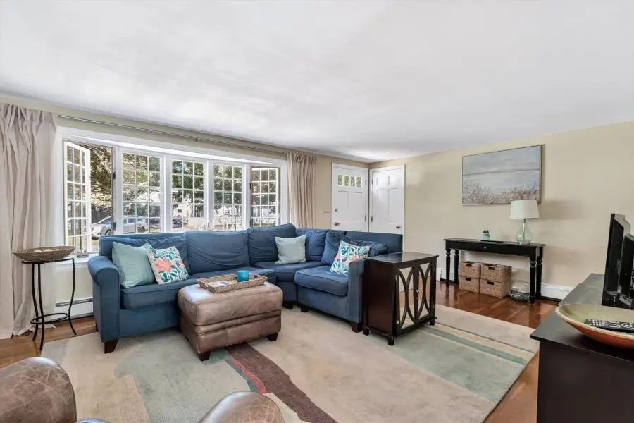 40 Captain Stanley Rd, South Yarmouth, MA 02601 - #3