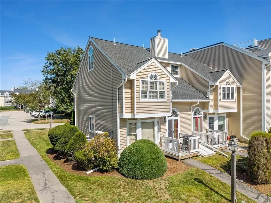 216 Carriage Lane #216, Taunton, MA 02780 - #2
