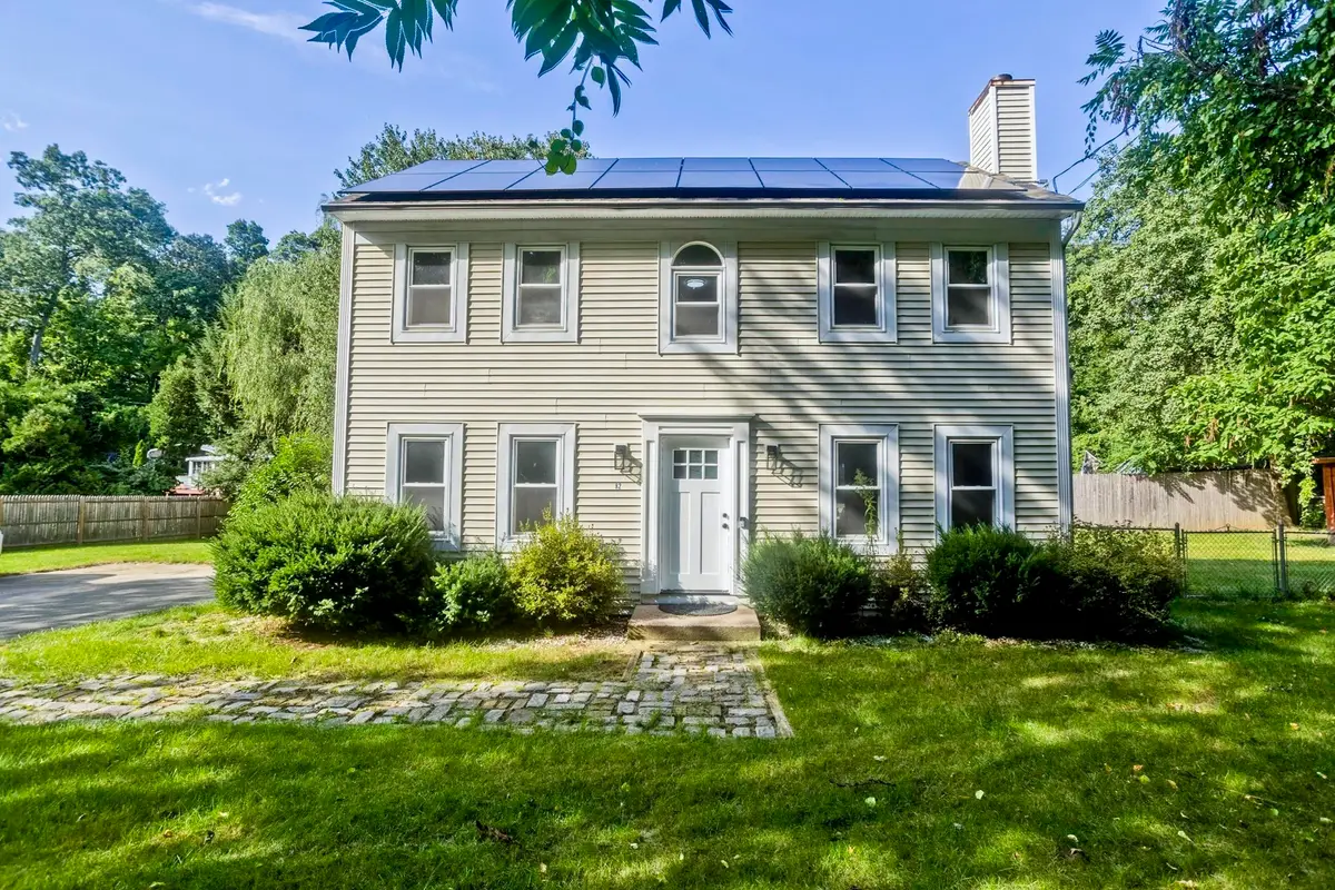 82 N Lake Ave, Southwick, MA 01077 - #1