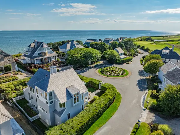 122 Shore Drive West, Mashpee, MA 02649