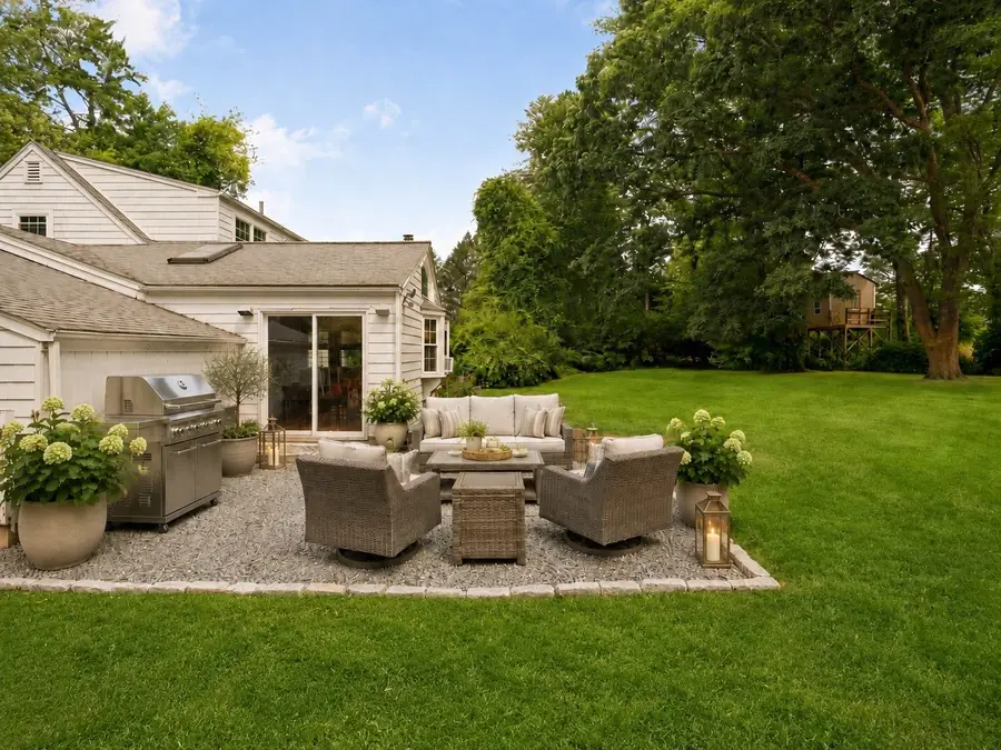 185 Marked Tree Rd, Holliston, MA 01746 - #2