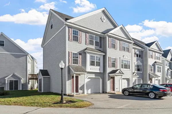 15 Bandon Circle #15, Westford, MA 01886