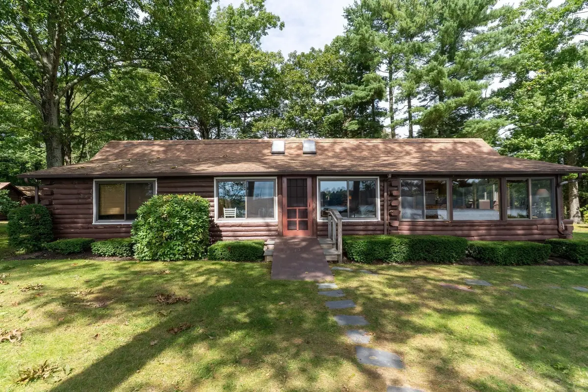 141-143 Lake Rd, Brookfield, MA 01506 - #1