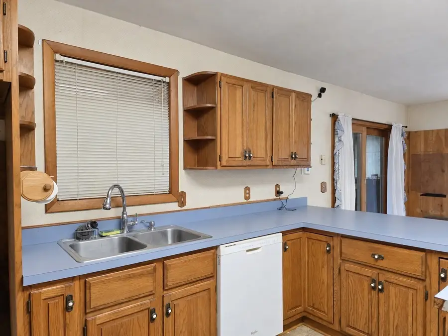 59 Prentiss St, Orange, MA 01364 - #2
