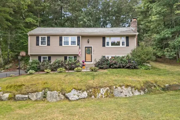 120 Ivy Lane, Northbridge, MA 01588