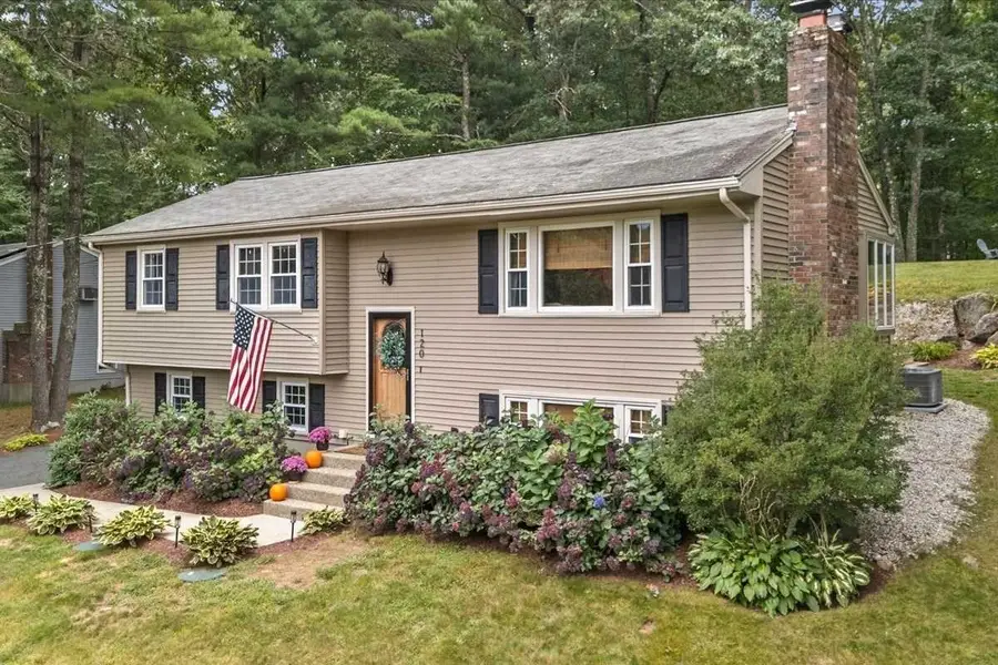 120 Ivy Lane, Whitinsville, MA 01588 - #2