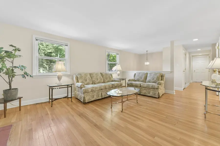 30 Sumner St, Canton, MA 02021 - #3