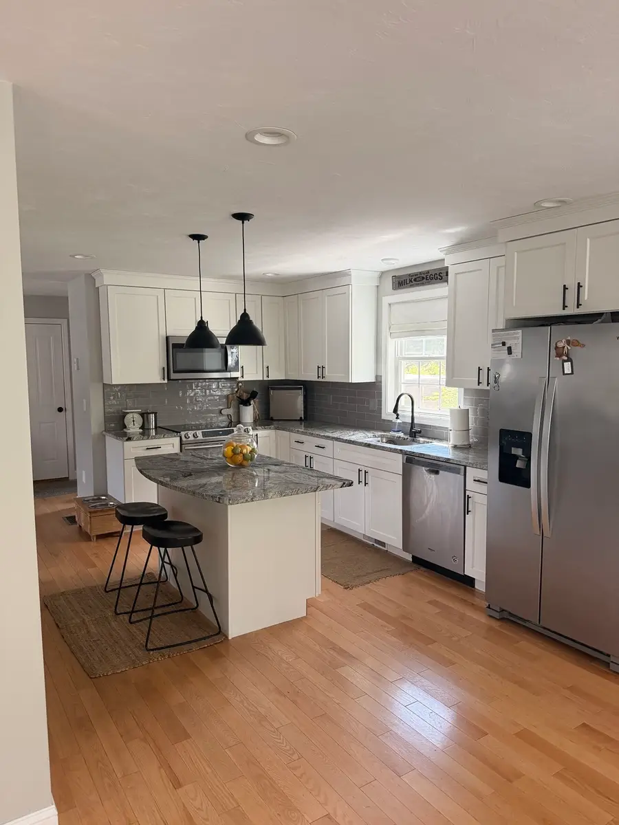 33 Ledgewood Cir, Attleboro, MA 02703 - #3