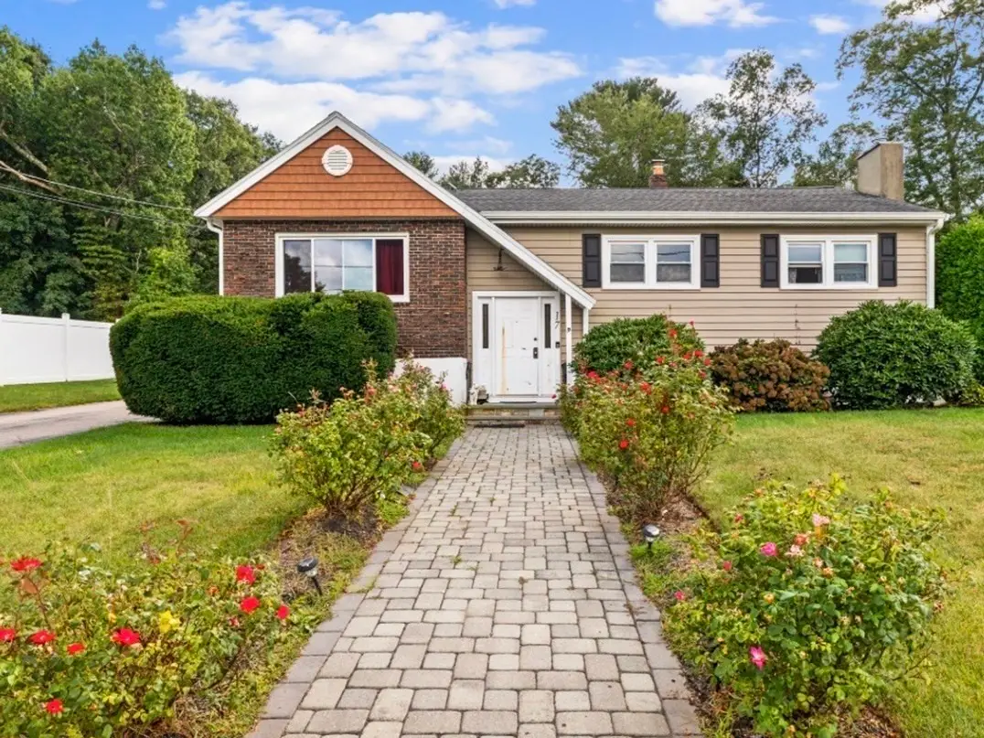 17 Acorn Dr, Randolph, MA 02368 - #1