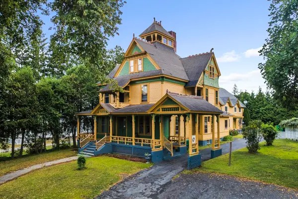 33-35 Prescott St, Clinton, MA 01510